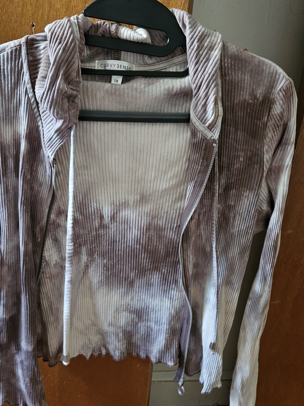 Curvy Sense Women's Mauve Tie-Dye Ribbed Zip-Up Tunic